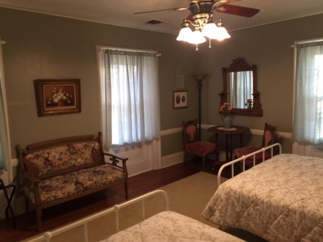 Willard Richards Inn Nauvoo Buitenkant foto